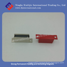 Strong Permanent Holding and Retrieving Magnets